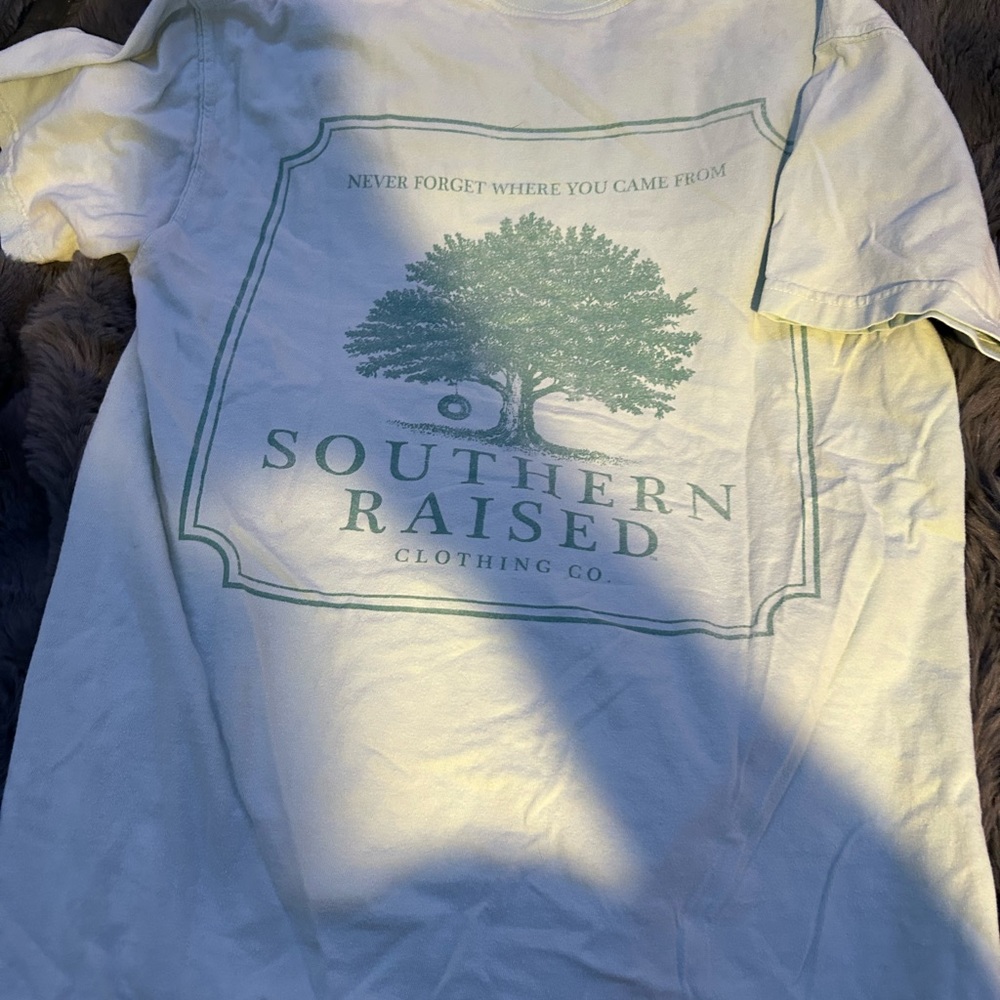 💙Blue "Southern Raised" shirt